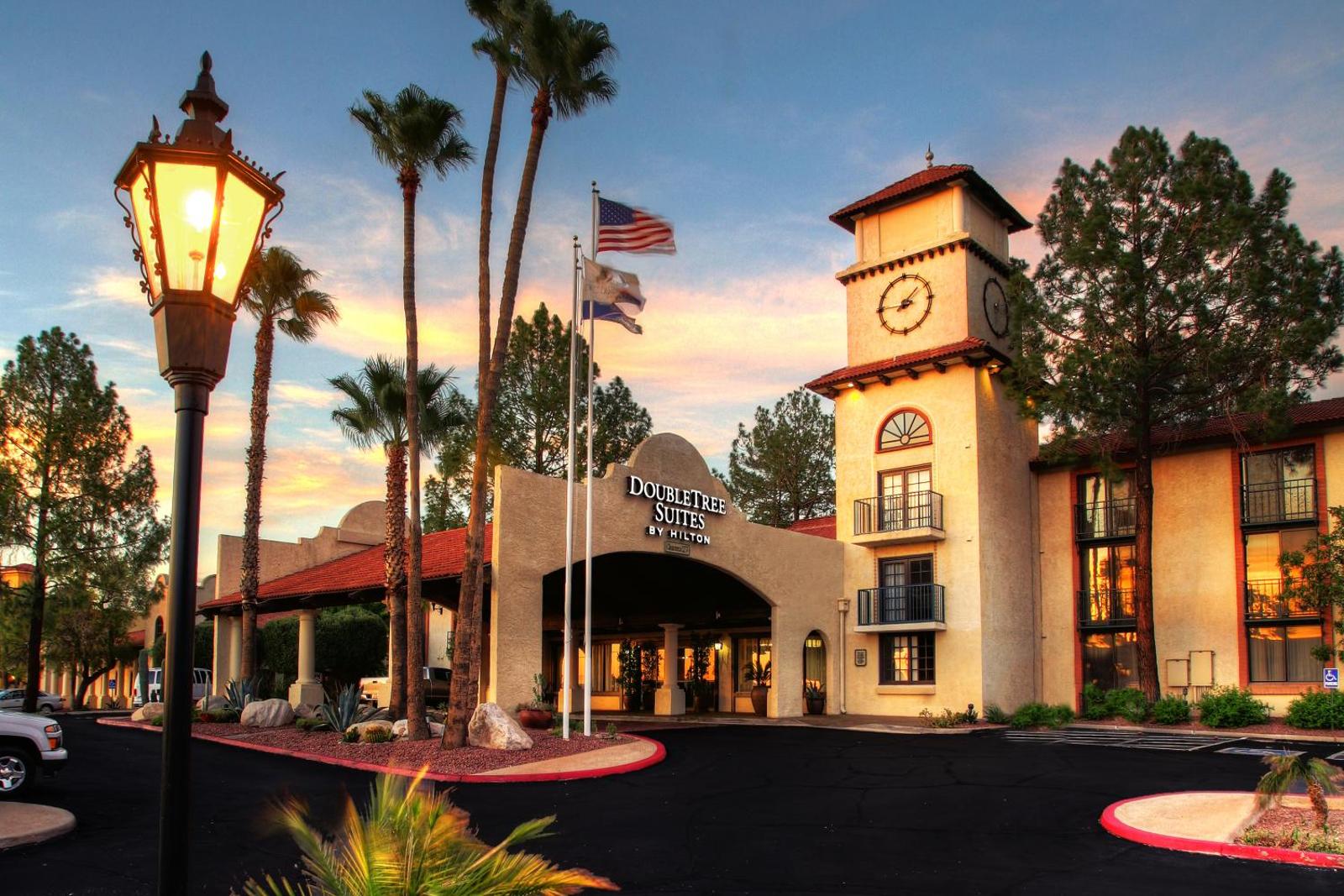 DoubleTree By Hilton Suites Tucson Airport